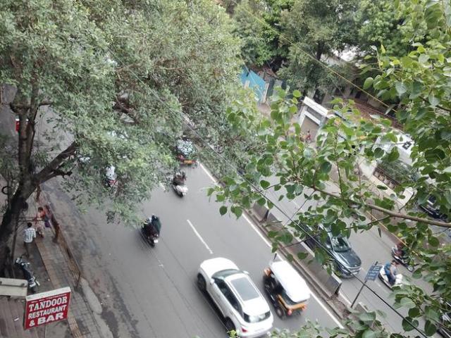 1.5 BHK Apartment in Camp for rent Pune. The reference number is 20583889