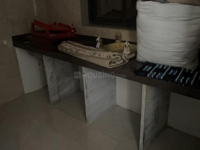 1.5 BHK Apartment in Ghatkopar East for rent Mumbai. The reference number is 18854075