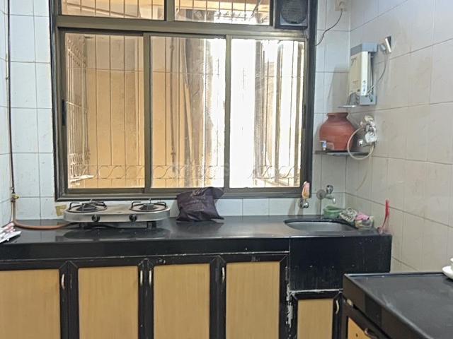 1.5 BHK Apartment in Ghatkopar East for rent Mumbai. The reference number is 18944439