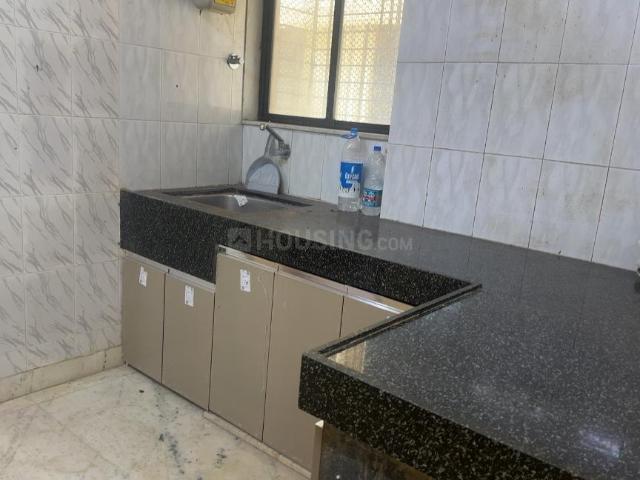 1.5 BHK Apartment in Ghatkopar East for rent Mumbai. The reference number is 19311412