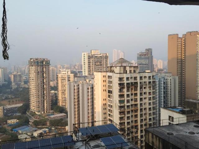1.5 BHK Apartment in Goregaon West for rent Mumbai. The reference number is 19243181