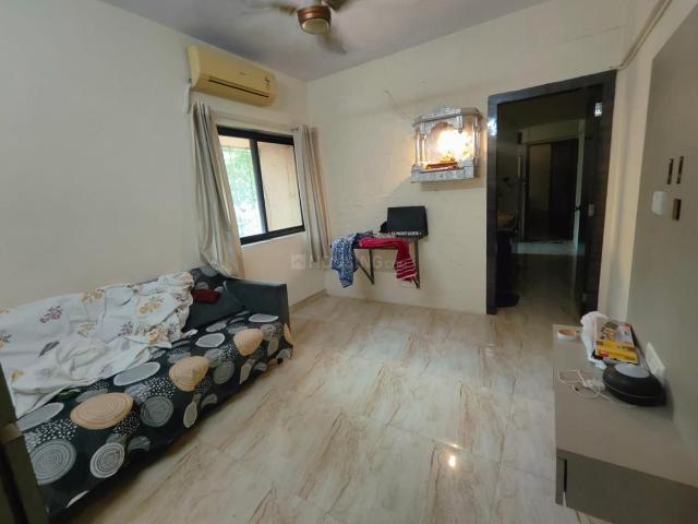 1.5 BHK Apartment in Goregaon West for rent Mumbai. The reference number is 20549777