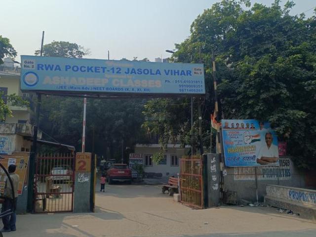 1.5 BHK Apartment in Jasola for resale New Delhi. The reference number is 21175706