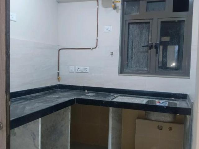 1.5 BHK Apartment in Kandivali West for rent Mumbai. The reference number is 18511789