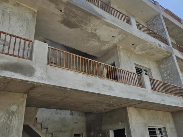 1.5 BHK Apartment in Kharar for resale Mohali. The reference number is 19915347
