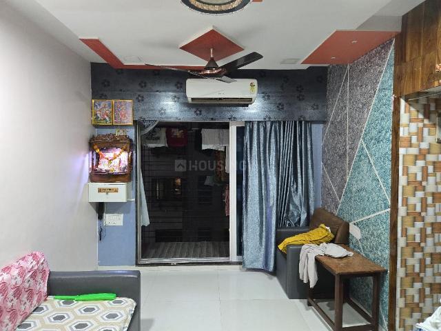 1.5 BHK Apartment in Malad East for resale Mumbai. The reference number is 20349024