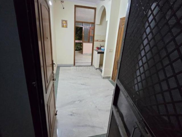 1.5 BHK Apartment in Model Town for rent New Delhi. The reference number is 20836056