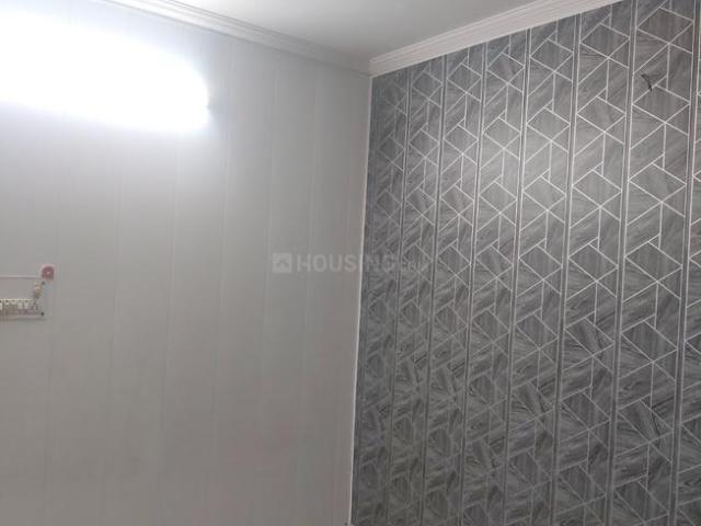 1.5 BHK Apartment in Paschim Vihar for rent New Delhi. The reference number is 19901953
