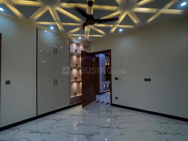 1.5 BHK Apartment in Sector 132 for resale Noida. The reference number is 19846159