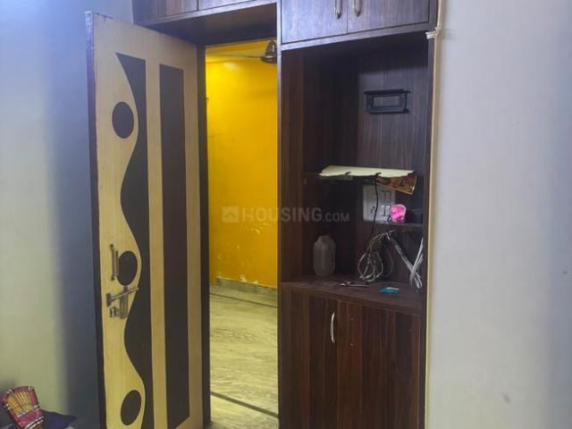 1.5 BHK Apartment in Sector 17 Rohini for rent New Delhi. The reference number is 21109309