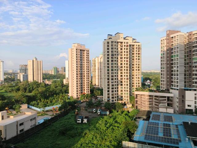 1.5 BHK Apartment in Shilgaon for resale Thane. The reference number is 21081587