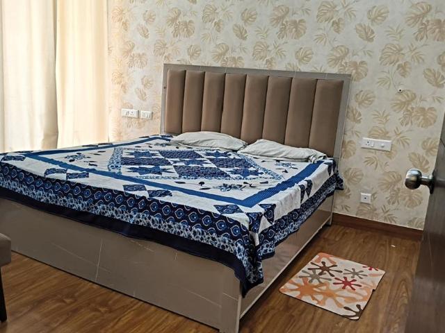1.5 BHK Apartment in Siddharth Vihar for rent Ghaziabad. The reference number is 19432639