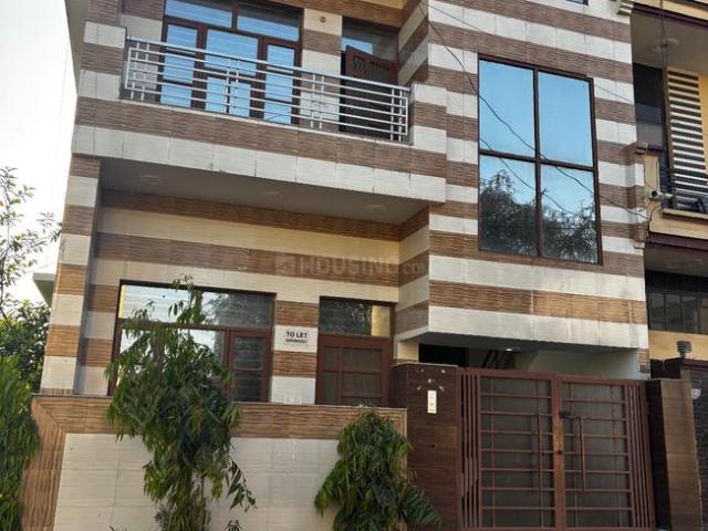1.5 BHK Independent Builder Floor in Bhabat for rent Zirakpur. The reference number is 20578121