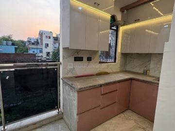 1.5 BHK Independent Builder Floor in Laxmi Nagar for resale New Delhi. The reference number is 20428294