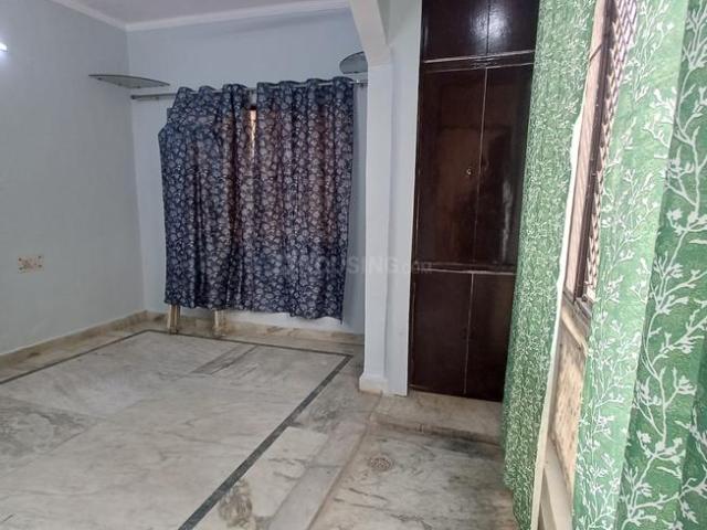 1.5 BHK Independent Builder Floor in Mukherjee Nagar for rent New Delhi. The reference number is 19726183