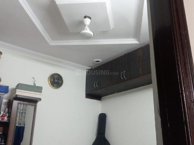 1.5 BHK Independent Builder Floor in Shakur Basti for resale New Delhi. The reference number is 20127402