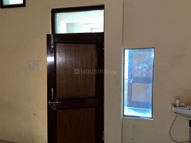 1.5 BHK Independent Builder Floor in Yashoda Nagar for rent Kanpur. The reference number is 19436467