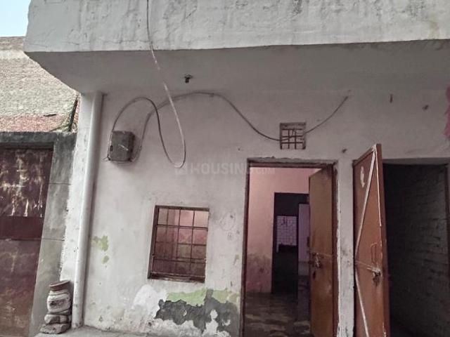 1.5 BHK Independent House in Nangloi for resale New Delhi. The reference number is 19642238