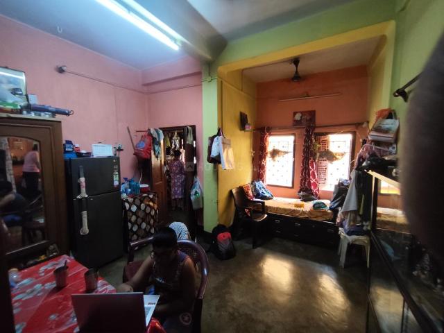 1.5 BHK Independent House in Baithakkhana for rent Kolkata. The reference number is 20648087