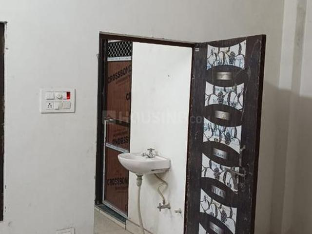 1.5 BHK Independent House in Hariharpur for rent Varanasi. The reference number is 18693935