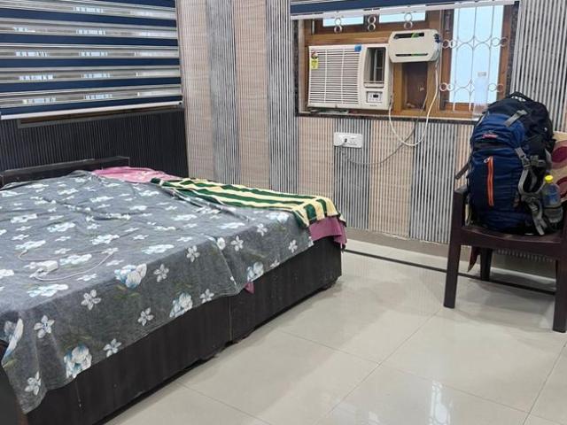 1.5 BHK Independent House in Krishna Nagar for rent Lucknow. The reference number is 18355765