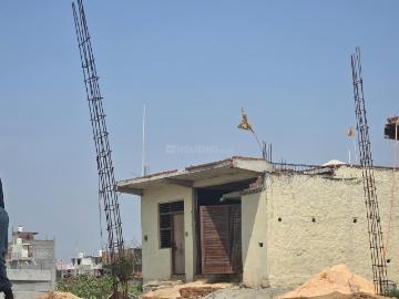 1.5 BHK Independent House in Saini for resale Noida. The reference number is 20176281