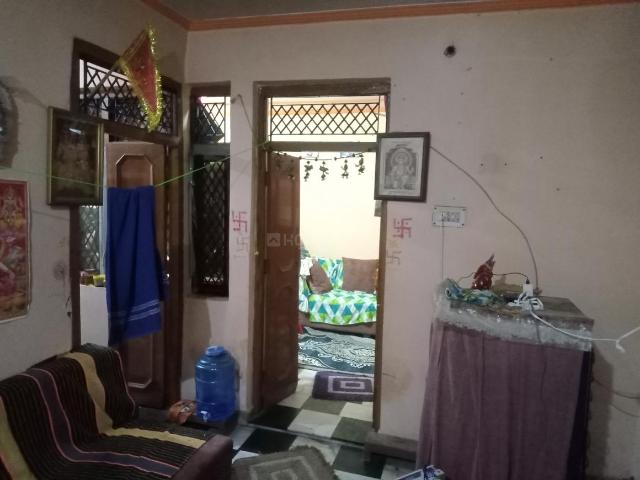 1.5 BHK Independent House in Sector 5 for rent Noida. The reference number is 20578100