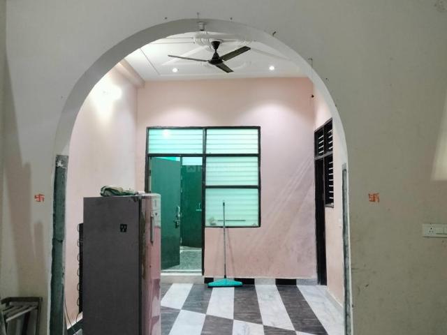 1.5 BHK Independent House in Sector 39 for rent Gurgaon. The reference number is 21274546