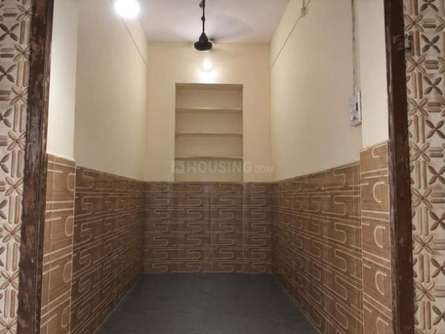 1.5 BHK Independent House in Shahdara for resale New Delhi. The reference number is 18404760