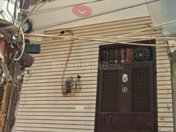 1.5 BHK Independent House in Vikas Nagar for resale New Delhi. The reference number is 20455170