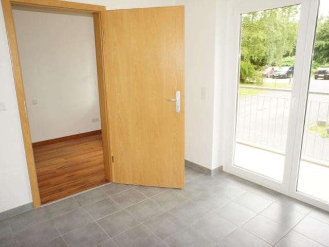 1,5 Zi. Whg. / Balkon große Küche Bad mit Dusche frei ab 1.11.26