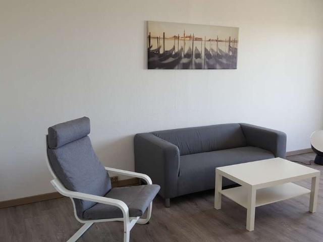 1,5 Zimmer Apartment mit Küche, Balkon und Hotelservice in Stendal