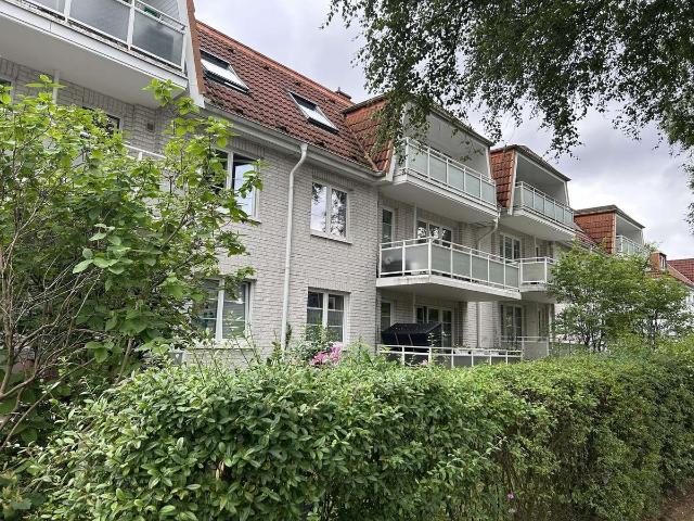 1,5 Zimmer Eigentumswohnung mit Balkon und Tiefgaragenstellplatz in Hamburg Wandsbek