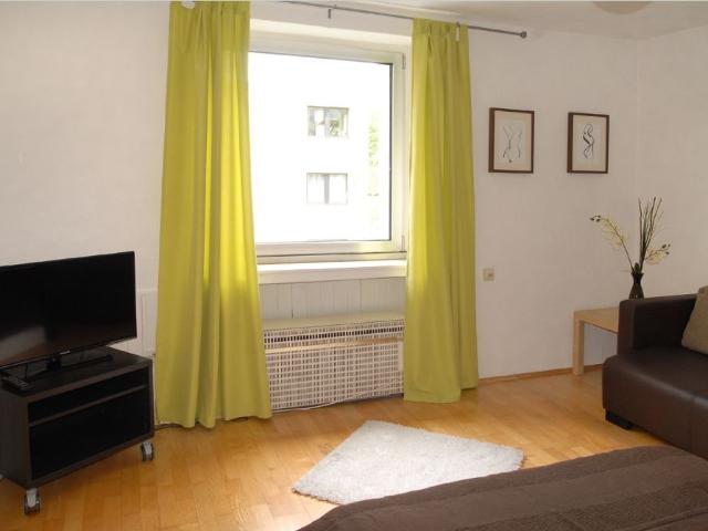 1.5 Zimmer in Düsseldorf