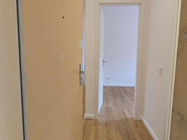 1,5 Zimmer WE in Lichterfelde West mit EBK und Balkon