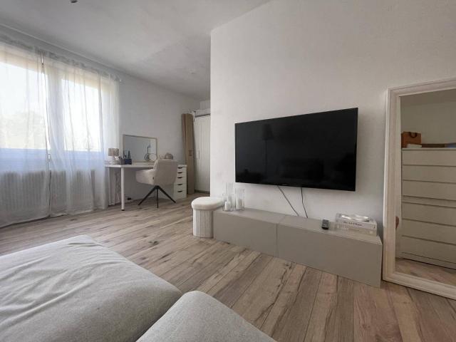 1,5 Zimmer Wohnung, vollmöbliert, inklusive Parkplatz, voll möbliert, ab 1.1.2027