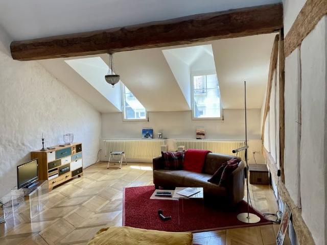 1.5 Zimmer, 105 m², 5. Stock
