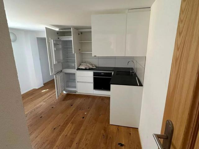 2 Zimmer, 35 m², 2. Stock