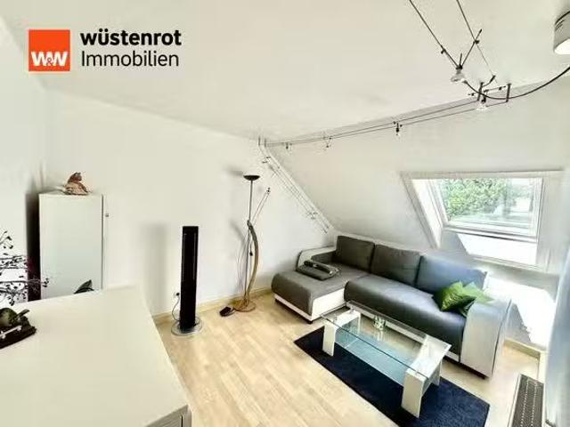 1,5 Zimmer 32 m² 690 € Kaltmiete Wohnungen in Esslingen a.