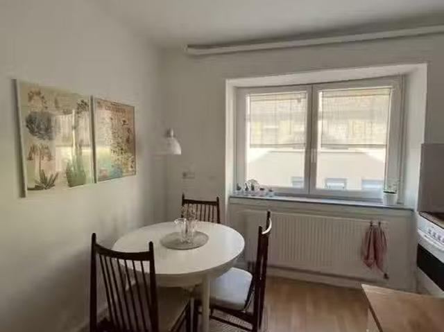 1,5 Zimmer 42 m² 400 € Kaltmiete Wohnungen in Ludwigshafen
