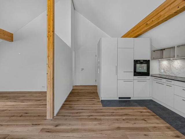 1.5 Zimmer, 72 m², 3. Stock