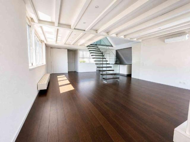 1.5 Zimmer, 80 m², 1. Stock