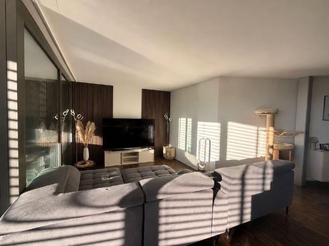 1.5 Zimmer, 94 m², 3. Stock