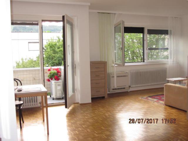 1,5 Zimmerwohnung in ruhiger Parklage mit Balkon für 6 Monate Übergangsmiete