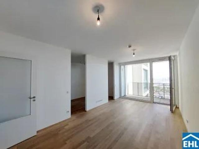 1,5 Zimmerwohnung mit Balkon im 15. OG im Herzen von Monte Laa