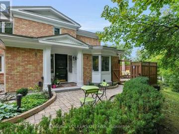 1 65 Whitemarl Drive, Ottawa, ON, K1L 8J9 townhouse for sale | Listing ID X12698 | Royal LePage