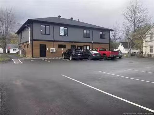 1 66 Greenwood Dr, Fredericton, NB, E3A 2P7 commercial for l.