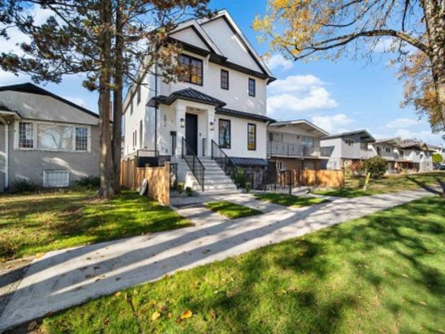 1 6879 Quebec Street, Vancouver, BC, V5X 3G3 triplex for sale | Listing ID R3179 | Royal LePage