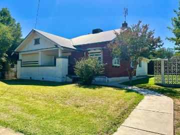 Junee, New South Wales, Marinna