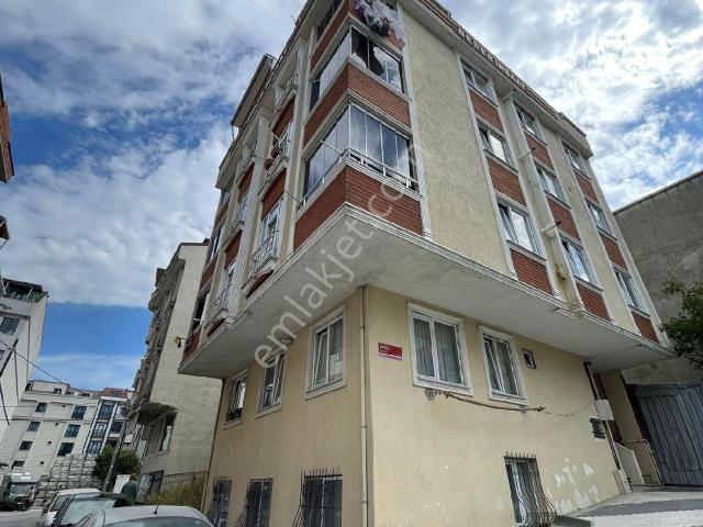 Arnavutköy Merkeze Yakın Satılık 3+2 Ters Dubleks Daire